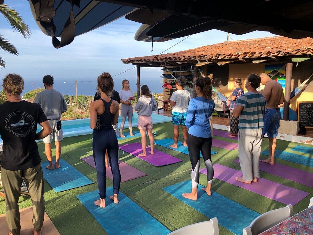 sunrise-yoga-class